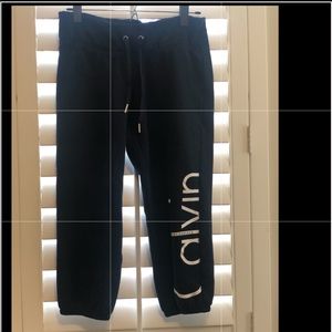 Calvin Klein navy/white sweats